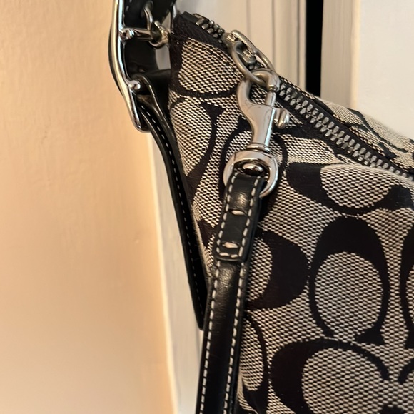 COACH Shoulder Bag - Picture 3 of 7